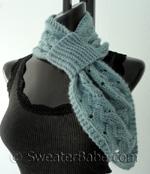 knitting pattern photo of lush pull-through scarflette